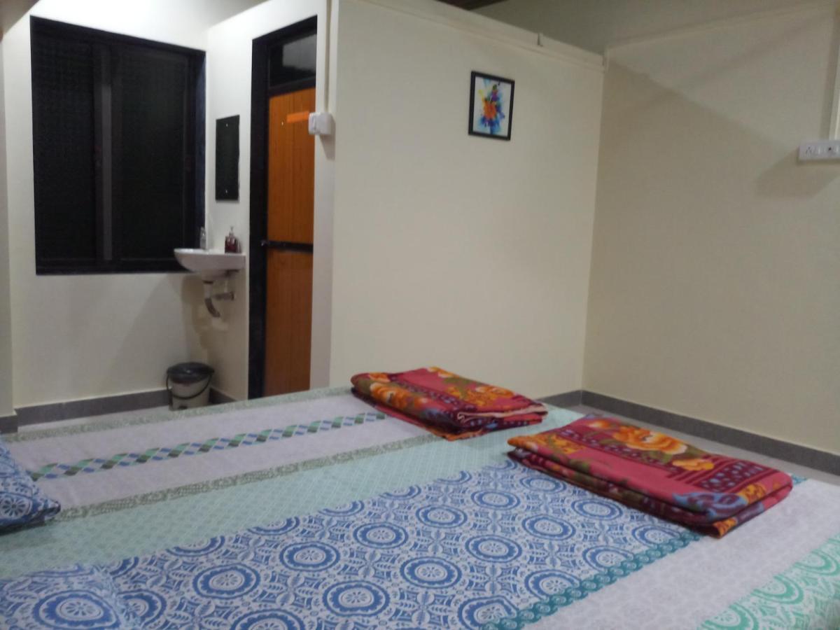 Anandi Villa Homestay Adhi 外观 照片